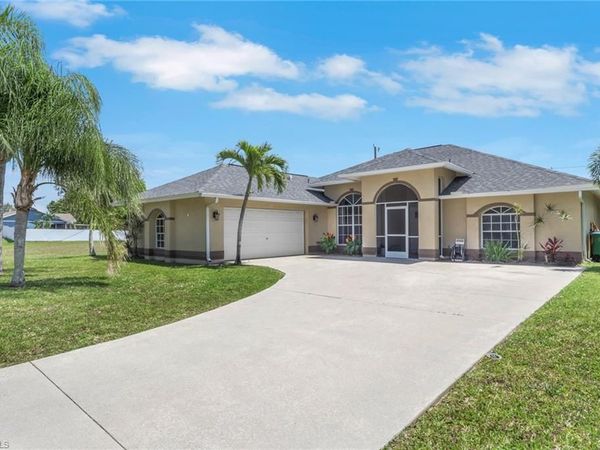 228 Aviation PKWY, CAPE CORAL, FL 33904
