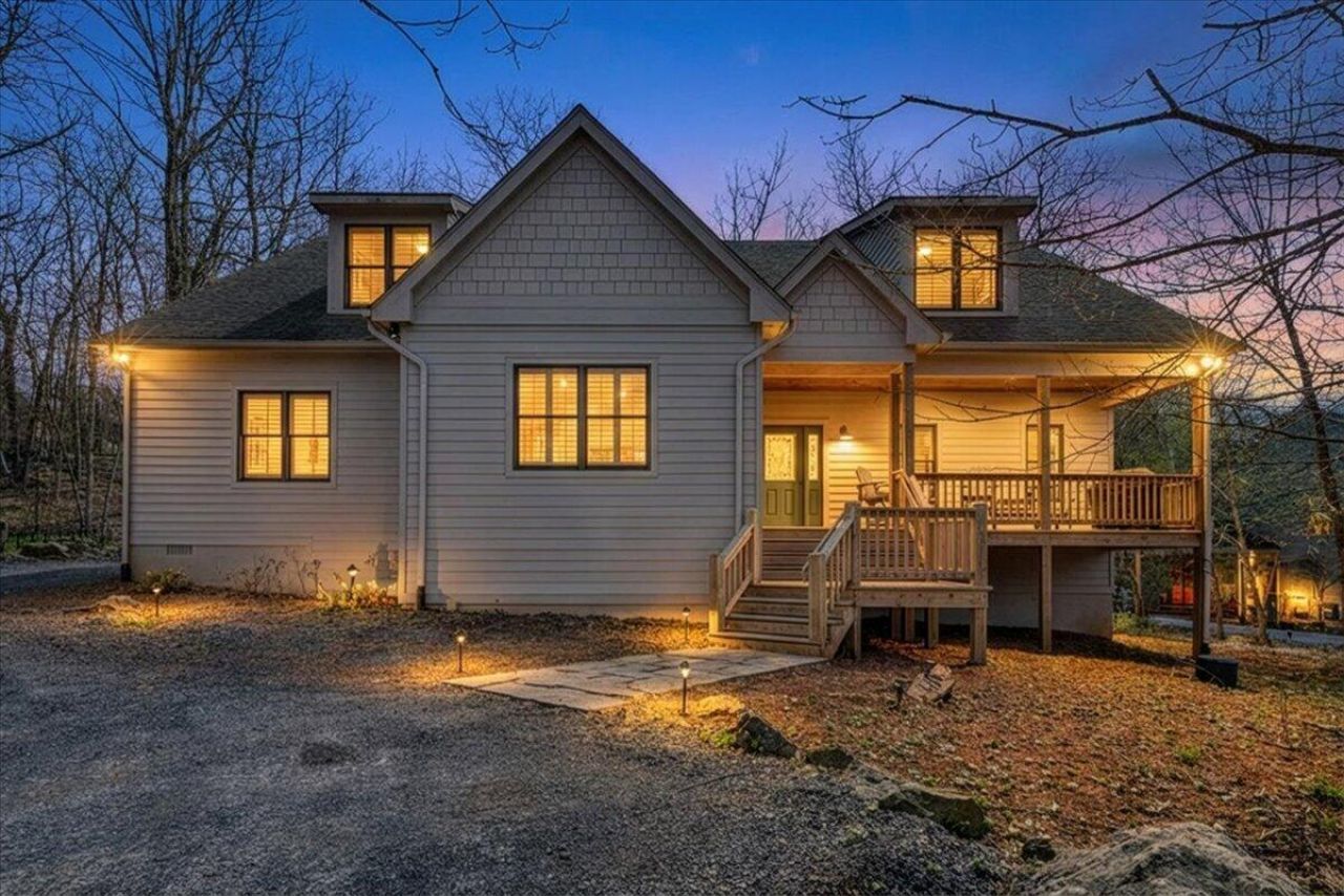 115 Hemlock Dr, Wintergreen, VA 22958 Main Photo