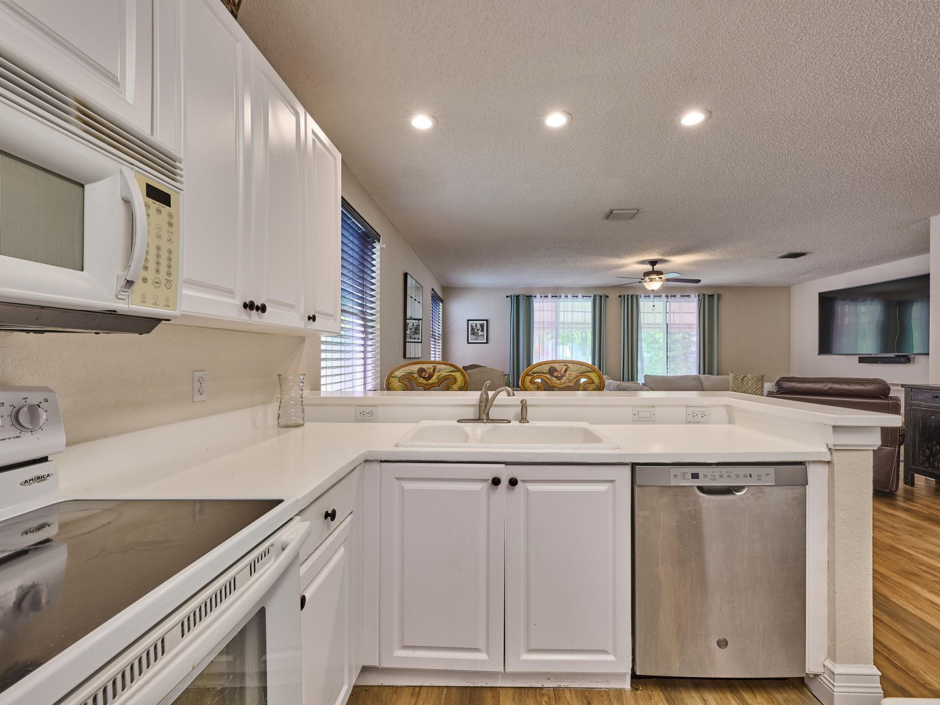 2067 Cezanne Road, West Palm Beach, FL 33409 Photo