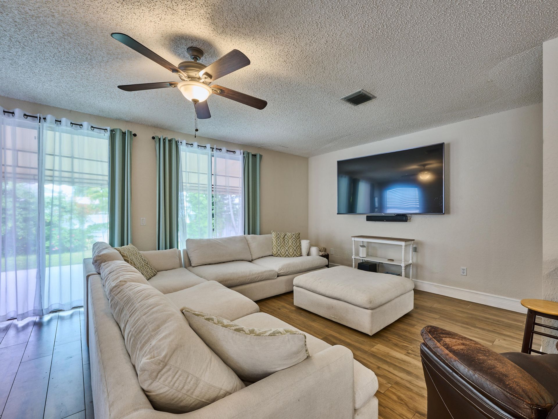 2067 Cezanne Road, West Palm Beach, FL 33409 Photo