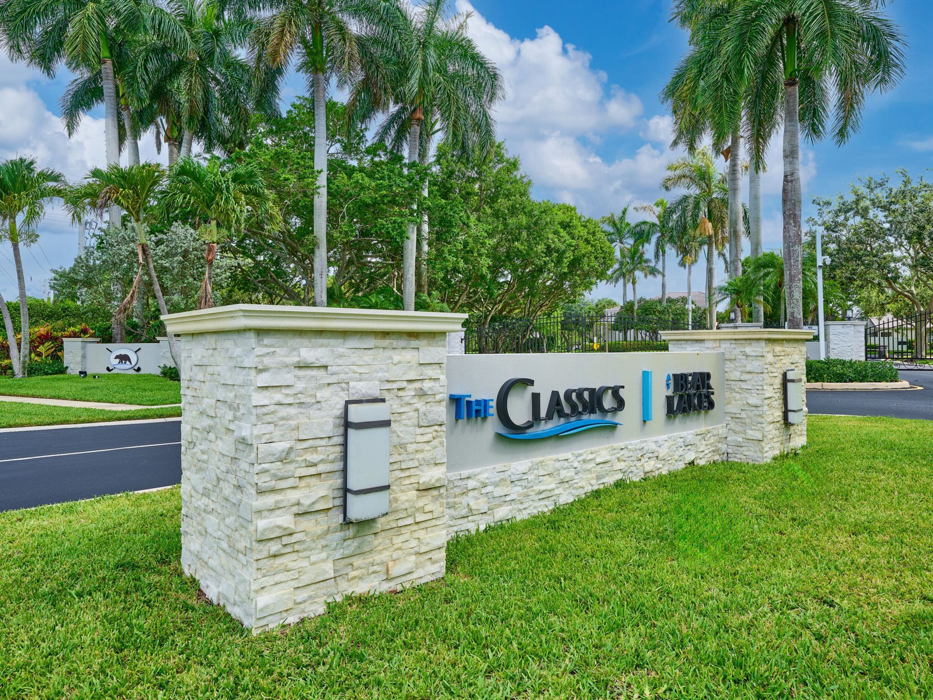 2067 Cezanne Road, West Palm Beach, FL 33409 Photo