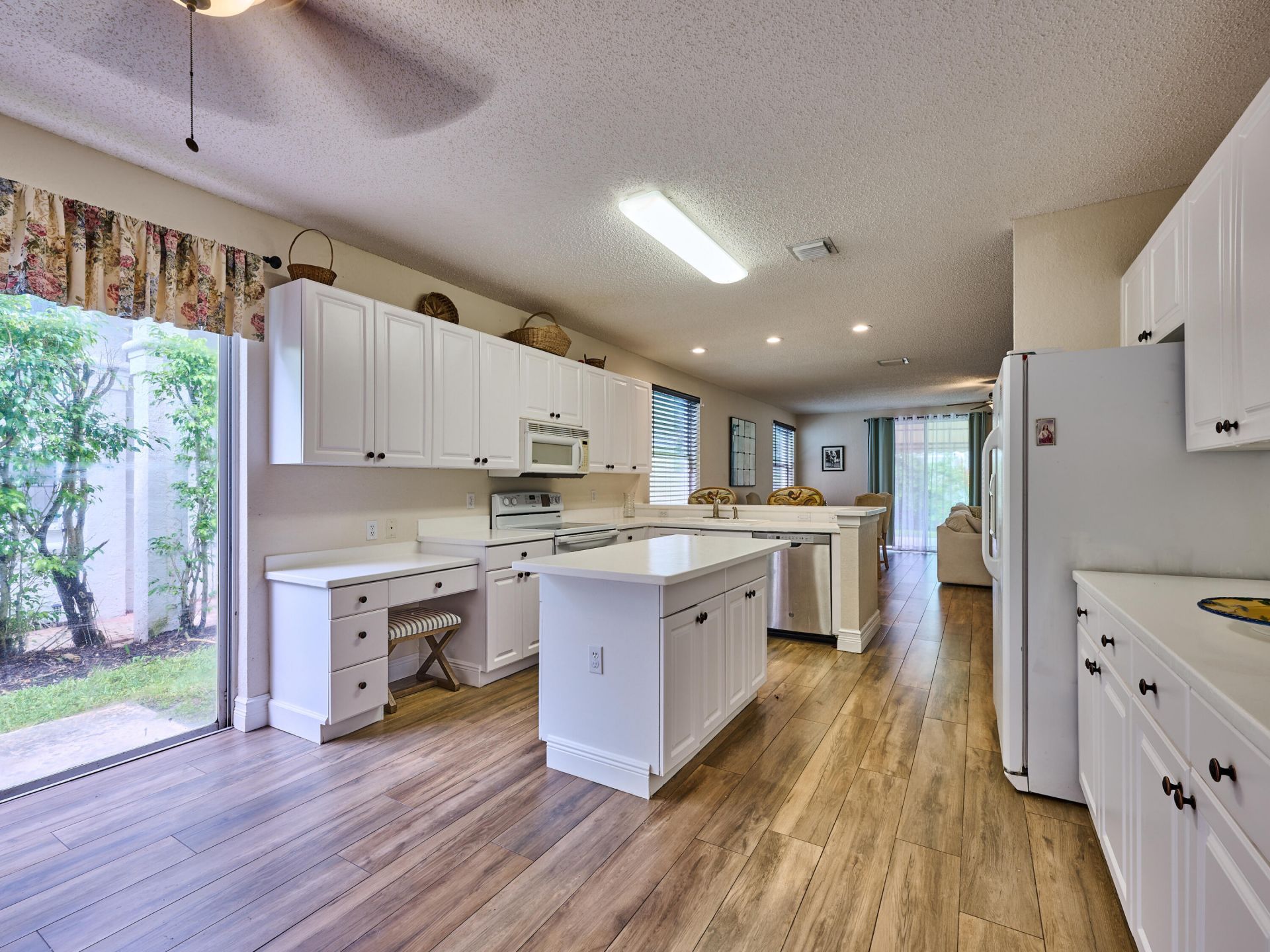 2067 Cezanne Road, West Palm Beach, FL 33409 Photo