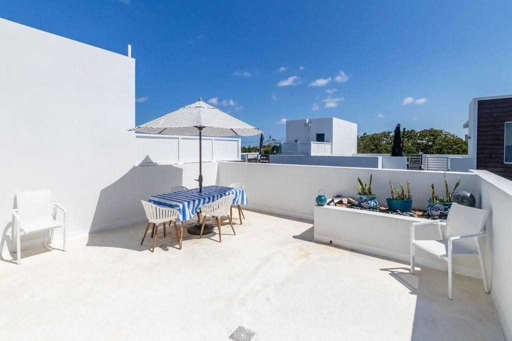 700 NE 14th Avenue, Unit 208, Fort Lauderdale, FL 33304 Photo