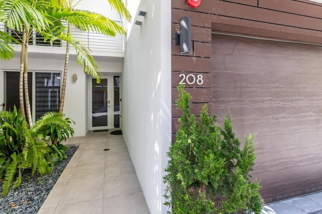 700 NE 14th Avenue, Unit 208, Fort Lauderdale, FL 33304 Photo