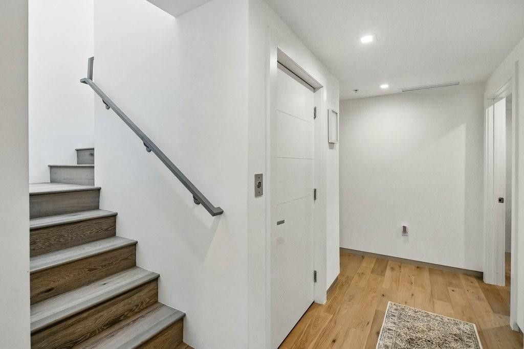 700 NE 14th Avenue, Unit 208, Fort Lauderdale, FL 33304 Photo