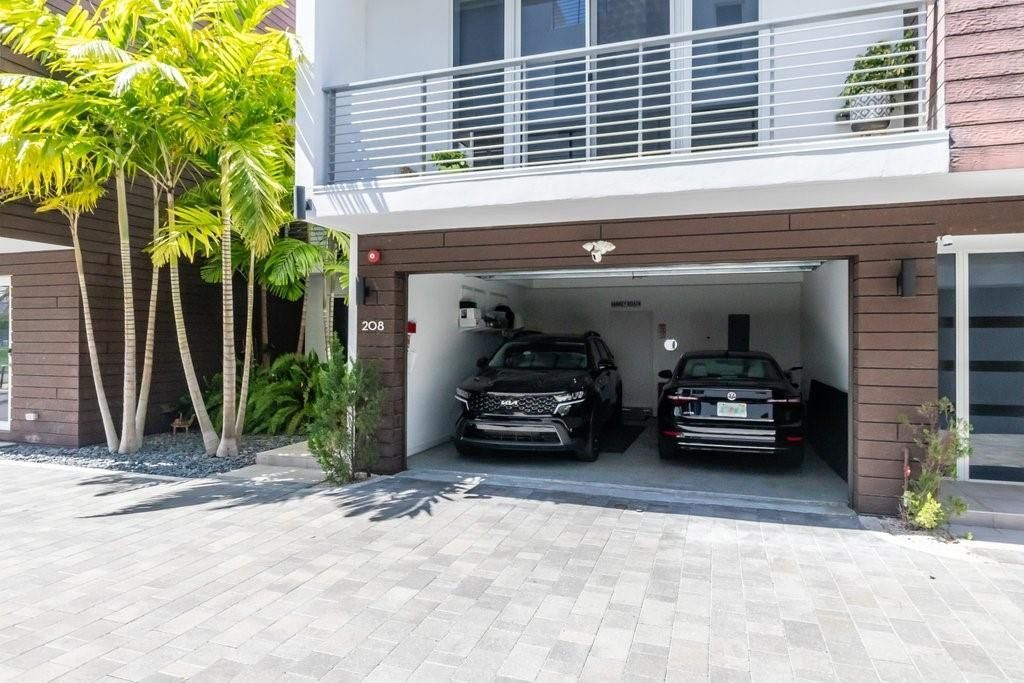 700 NE 14th Avenue, Unit 208, Fort Lauderdale, FL 33304 Photo