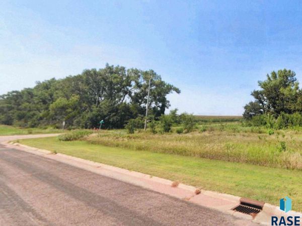 Lots 1&2 Western Est Addn, Madison, SD 57042