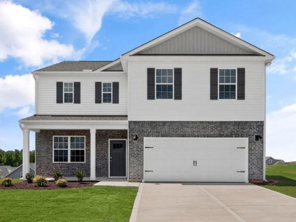 712 Lazy Elm Lane, Aberdeen, NC 28315