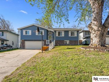 2915 Daniell Circle, Bellevue, NE 68123