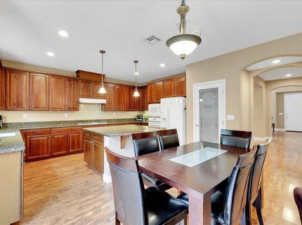 10022 Spring View Way, Elk Grove, CA 95757 Photo