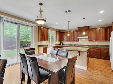 10022 Spring View Way, Elk Grove, CA 95757 Photo