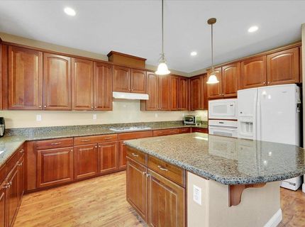 10022 Spring View Way, Elk Grove, CA 95757 Photo
