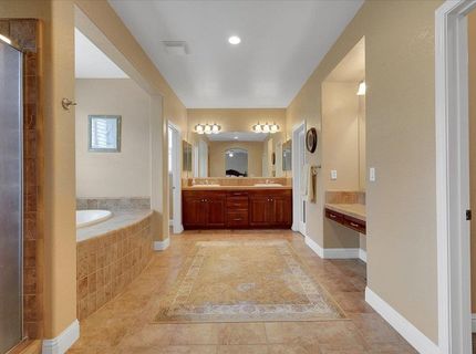 10022 Spring View Way, Elk Grove, CA 95757 Photo