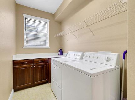 10022 Spring View Way, Elk Grove, CA 95757 Photo