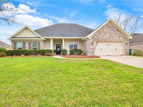 8889 Bainbridge Drive, Daphne, AL 36526