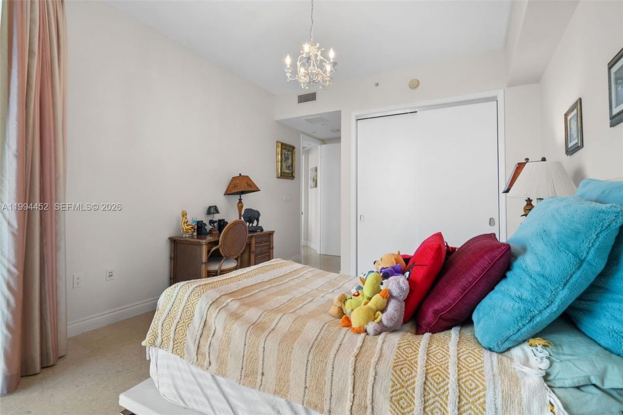 16047 Collins Ave, Unit 1202, Sunny Isles Beach, FL 33160 Photo