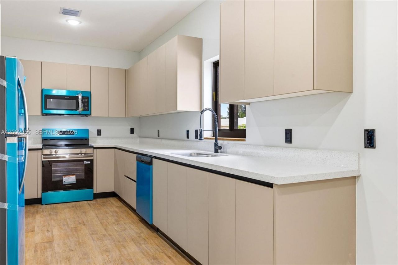 4717 SW 32nd Ave, Dania Beach, FL 33312 Photo