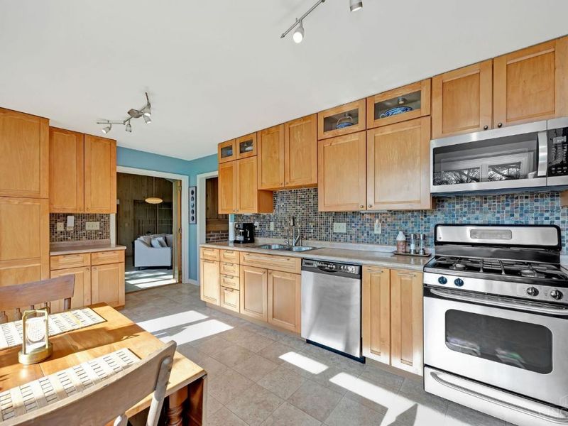 142 Hilltop Road, Oxford, OH 45056 Photo 5