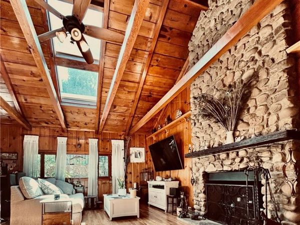 23230 Raymond, Chatsworth, CA 91311