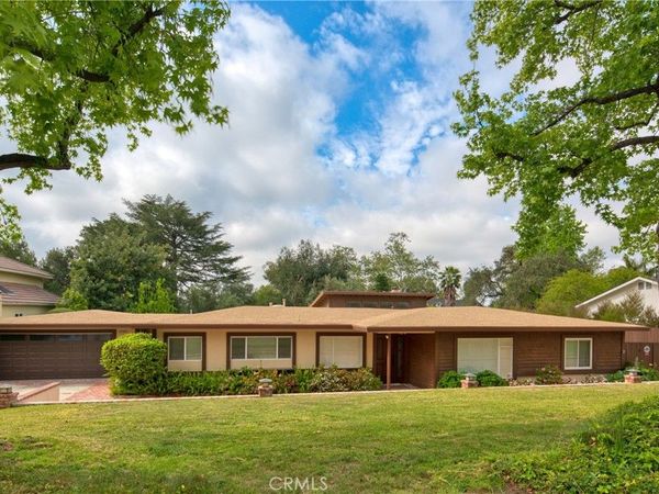 1026 Lavender, La Canada Flintridge, CA 91011