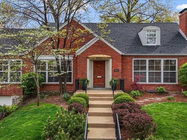 8104 Stratford Drive, Clayton, MO 63105