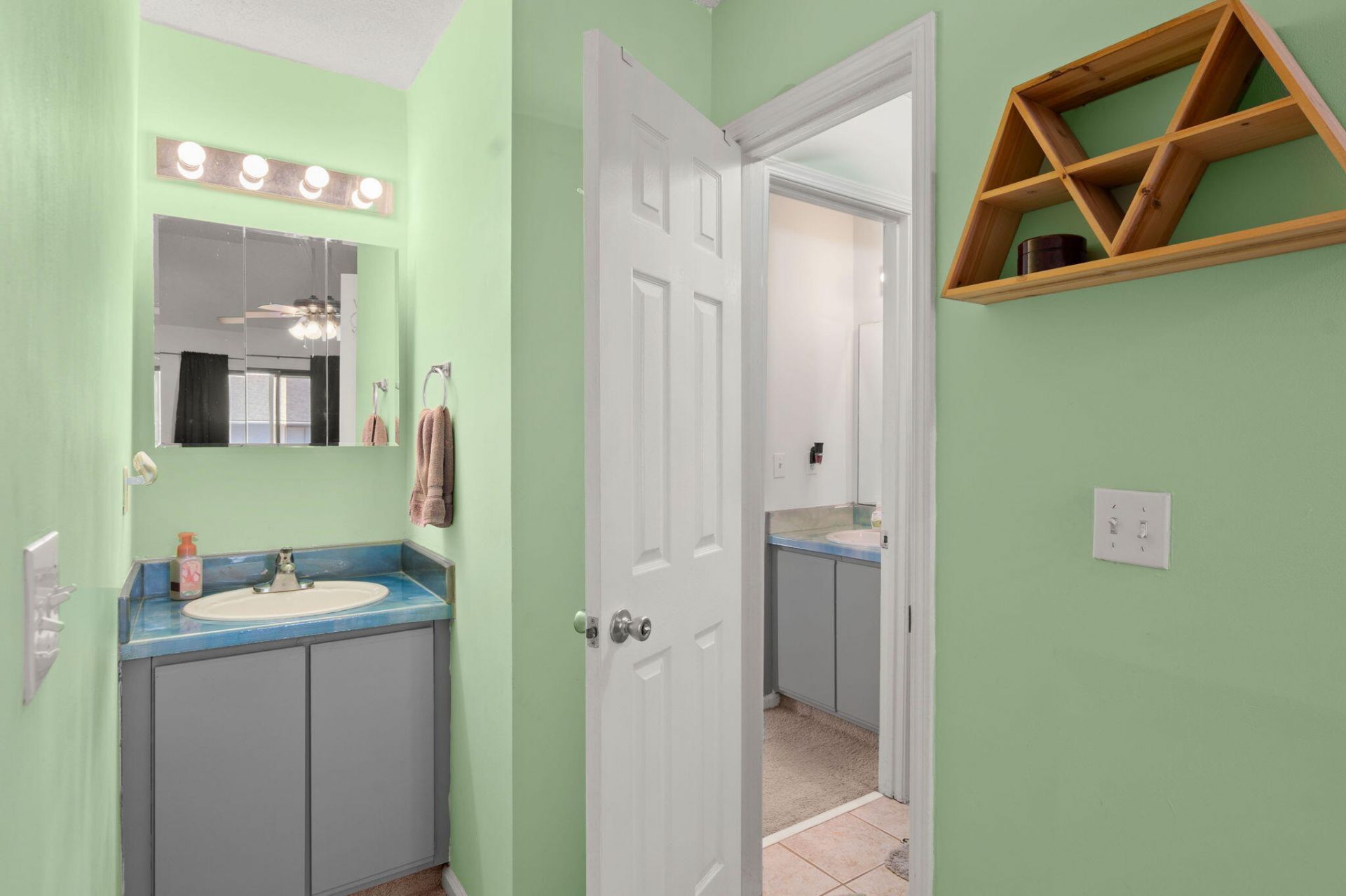 2453 Sorrell Avenue Photo 19