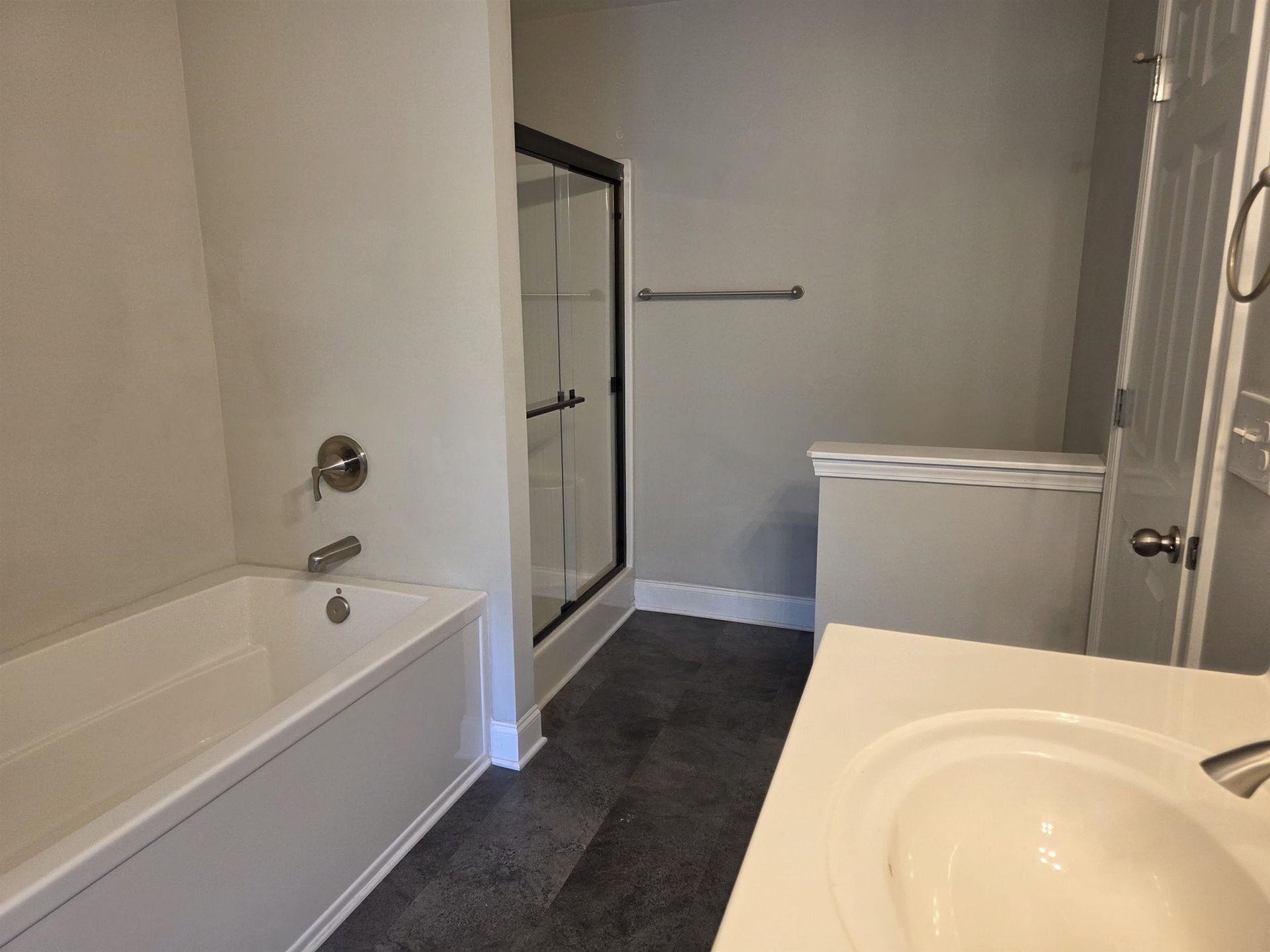 1048 Meadowoods Dr. Photo 16