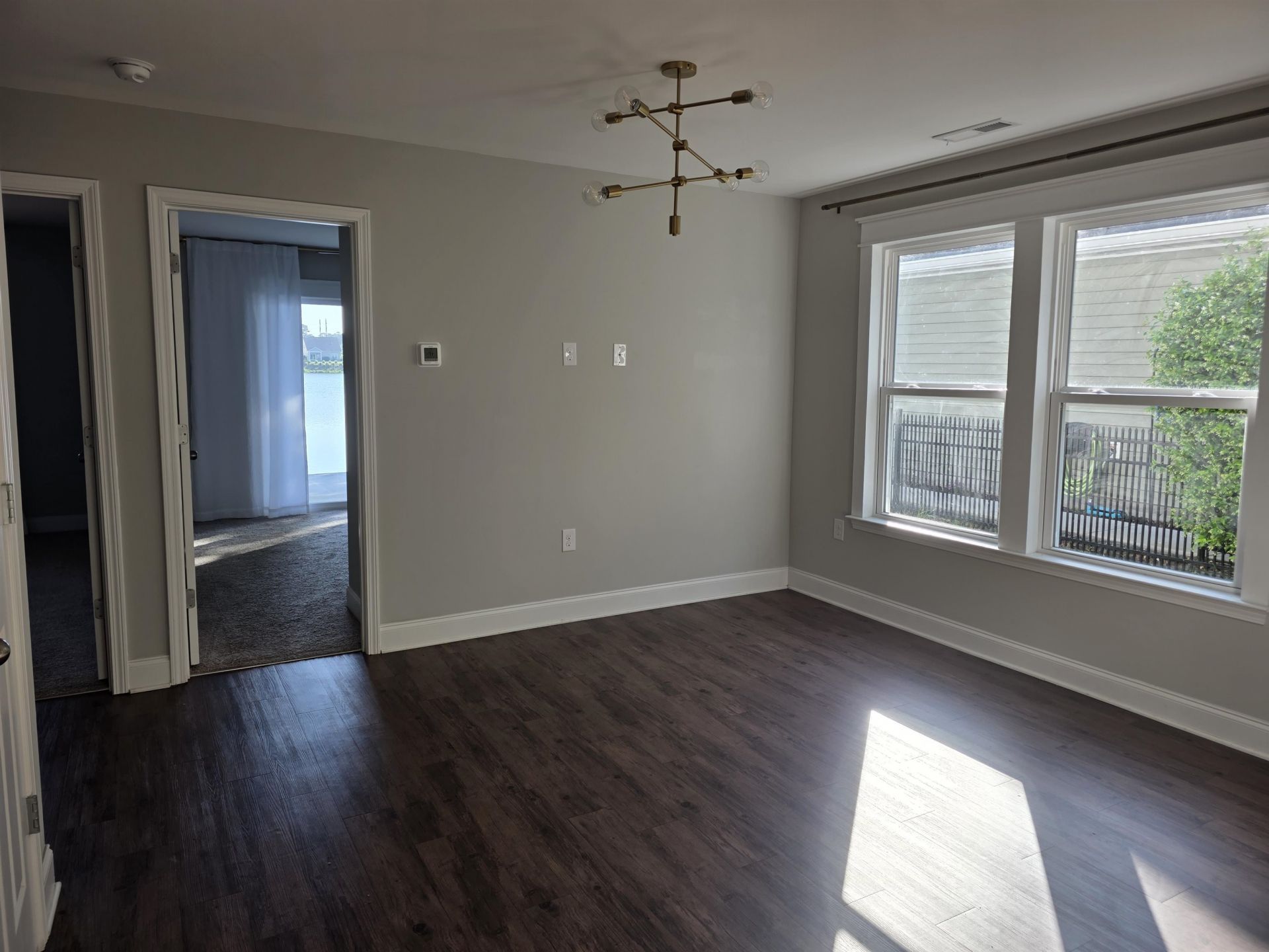 1048 Meadowoods Dr. Photo 23