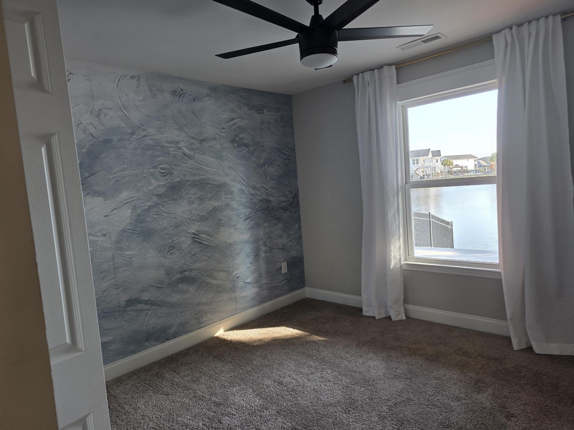 1048 Meadowoods Dr. Photo 25