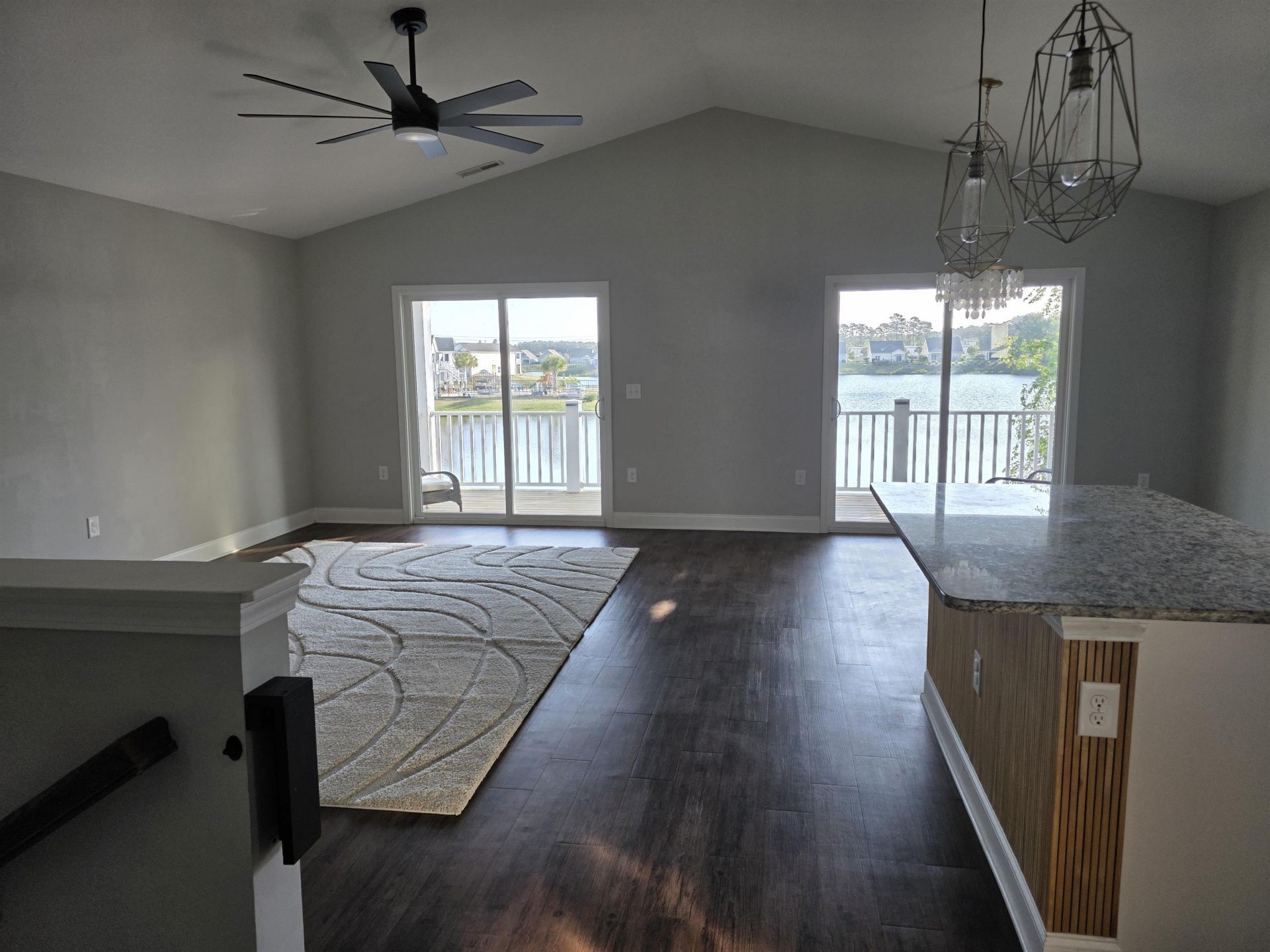 1048 Meadowoods Dr. Photo 8