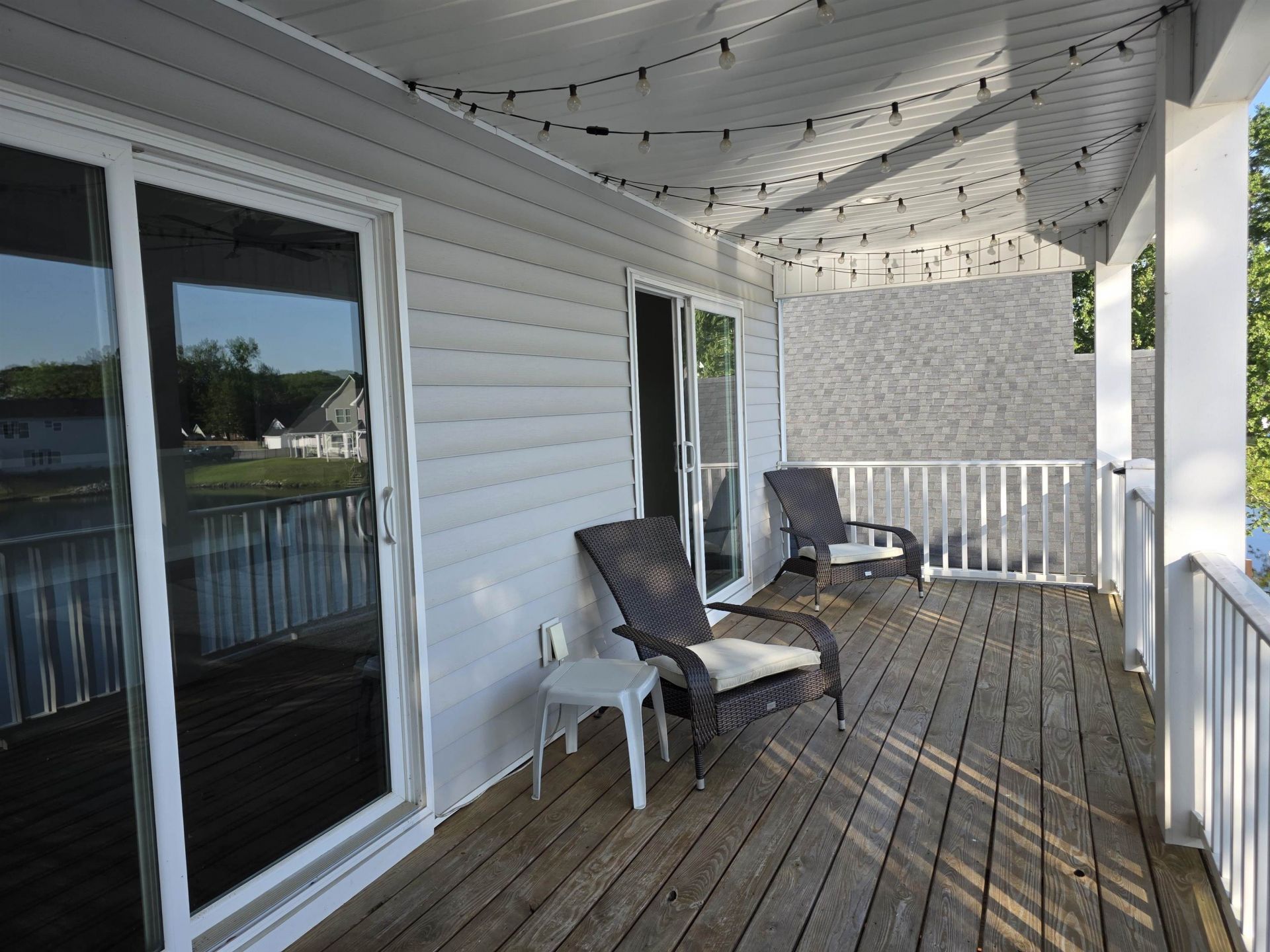 1048 Meadowoods Dr. Photo 9