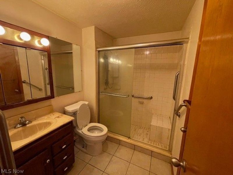 4036 Leavitt Road, Lorain, OH 44053 Photo 8