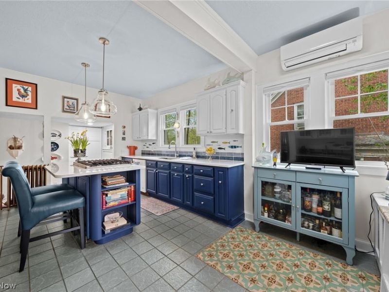 210 Storer Avenue, Akron, OH 44302 Photo 10