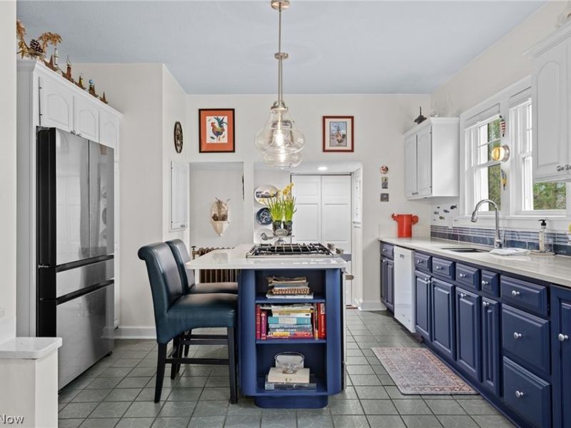 210 Storer Avenue, Akron, OH 44302 Photo 11