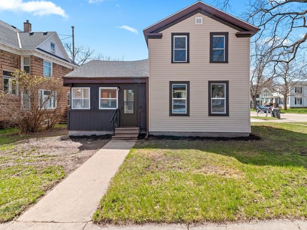 151 N Pearl St, Berlin, WI 54923