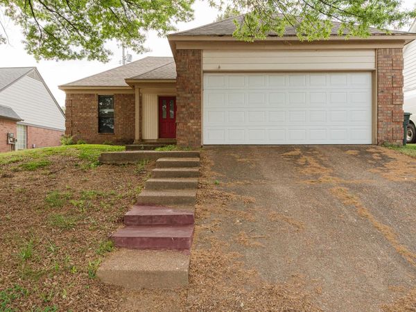 2799 MARYLAND CIR E, Memphis, TN 38133