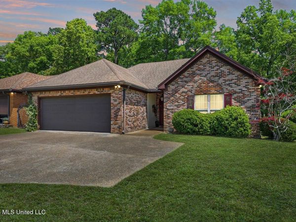 449 Bradford Drive, Brandon, MS 39047