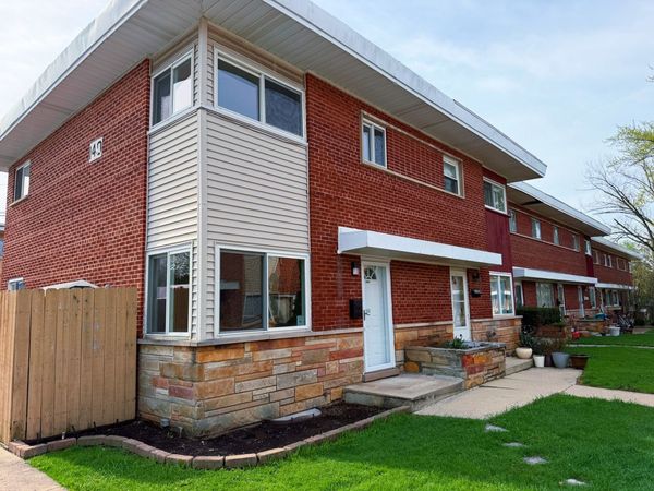 140 E Northwest Highway, Unit I, Des Plaines, IL 60016