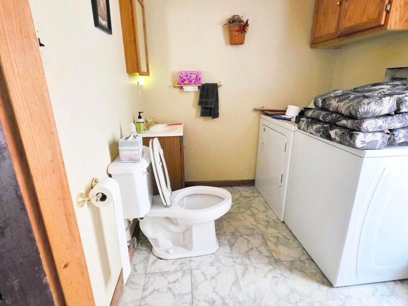 615 E 5th Avenue, Lancaster, OH 43130 Photo 13