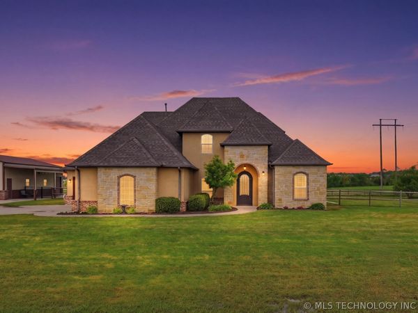 17002 S 11th West Avenue, Glenpool, OK 74033