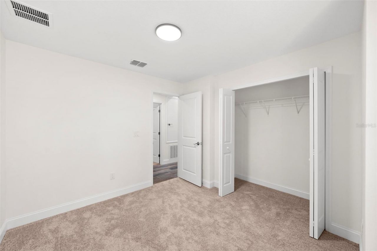 5062 80th Lane N, Saint Petersburg, FL 33709 Photo