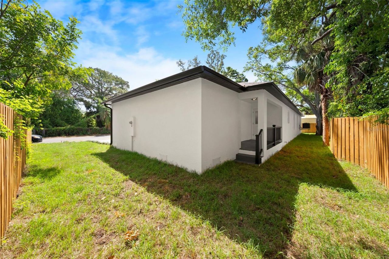5062 80th Lane N, Saint Petersburg, FL 33709 Photo