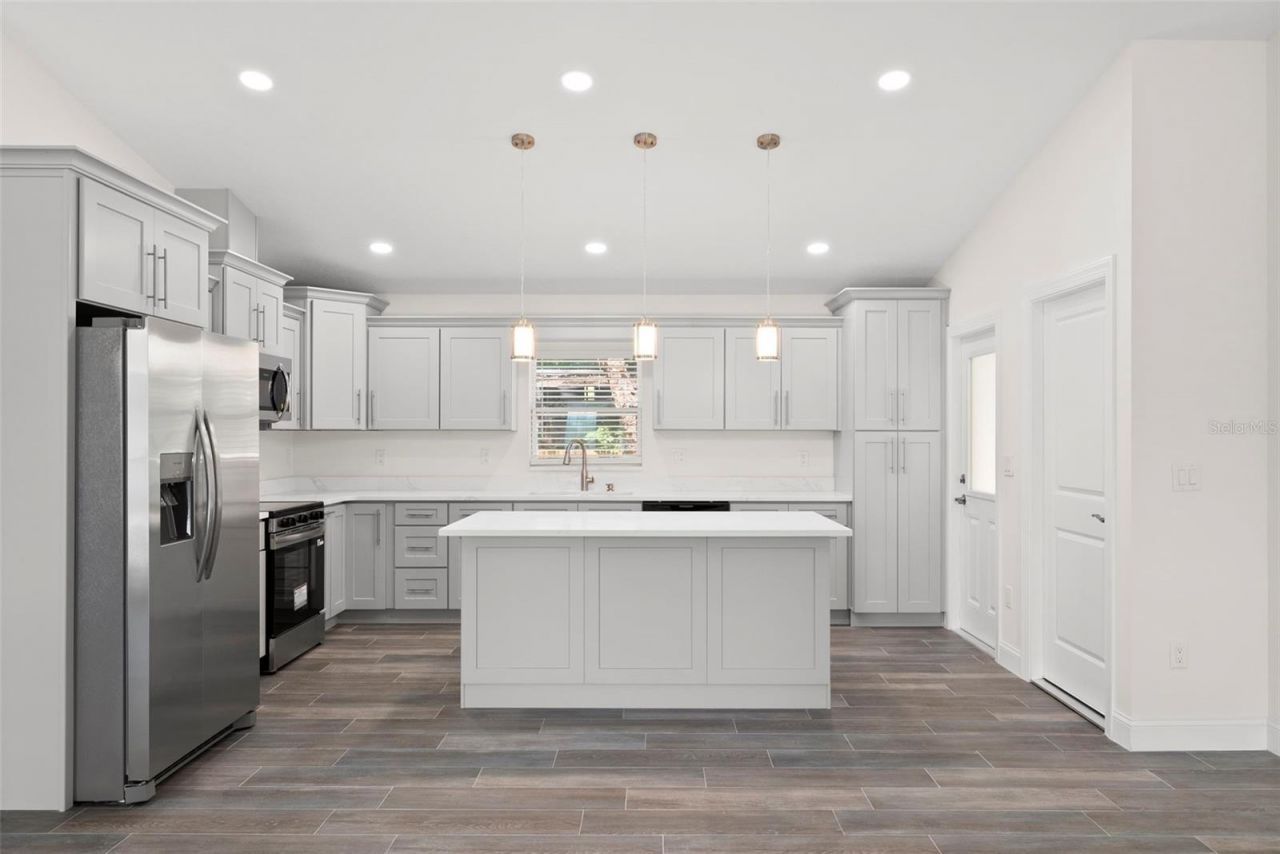 5062 80th Lane N, Saint Petersburg, FL 33709 Photo