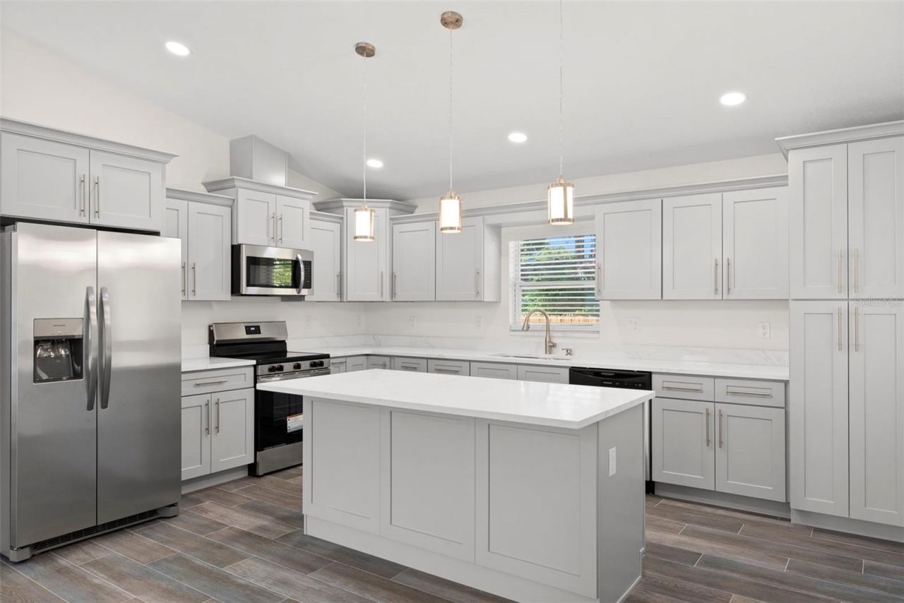 5062 80th Lane N, Saint Petersburg, FL 33709 Photo