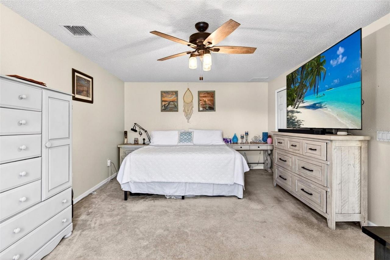 341 Mariners Gate Drive, Edgewater, FL 32141 Photo