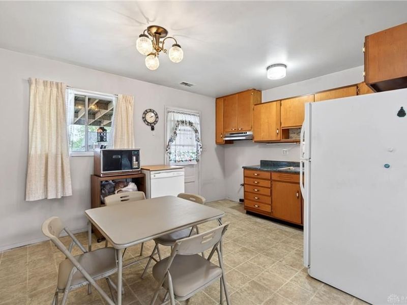 1330 Kapok Street, Fairborn, OH 45324 Photo 13