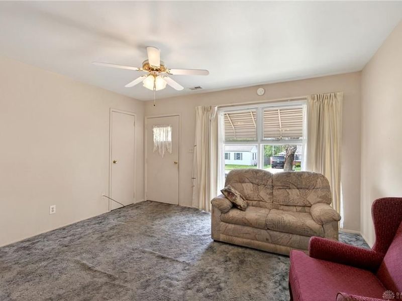 1330 Kapok Street, Fairborn, OH 45324 Photo 9