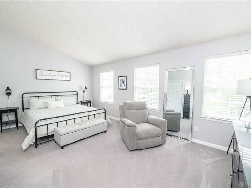 10051 Edgerton Drive, Miamisburg, OH 45342 Photo 24