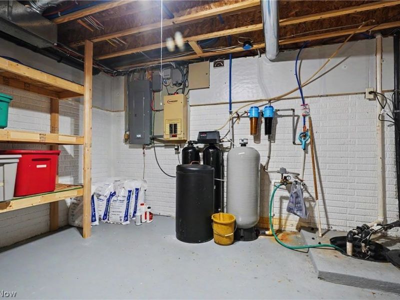 9235 Cable Line Road, Diamond, OH 44266 Photo 47