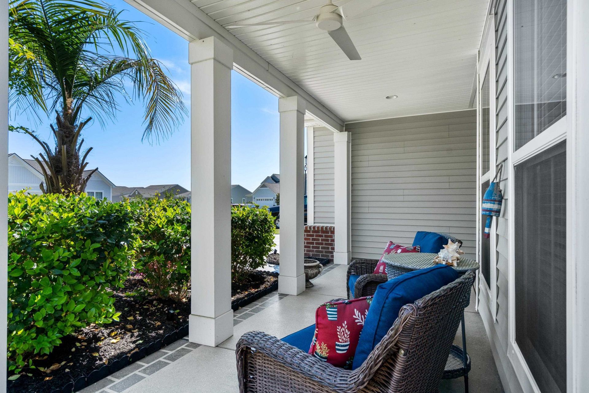 526 Carnaby Loop Photo 10